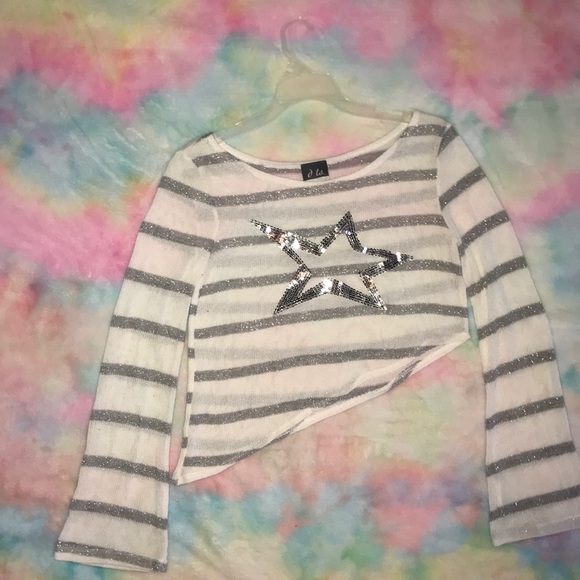 Bell sleeve star sequin sparkly knit sweater - Picture 9 of 11